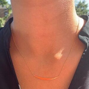 14k Solid Yellow Gold Curved Bar Necklace